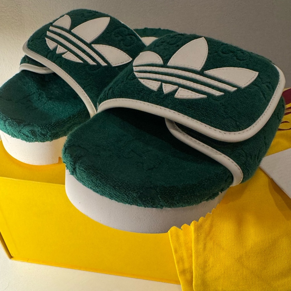 Gucci x Adidas Green Terry Slide Sandals (EU 39 / Women’s US 9) - Picture 5 of 10